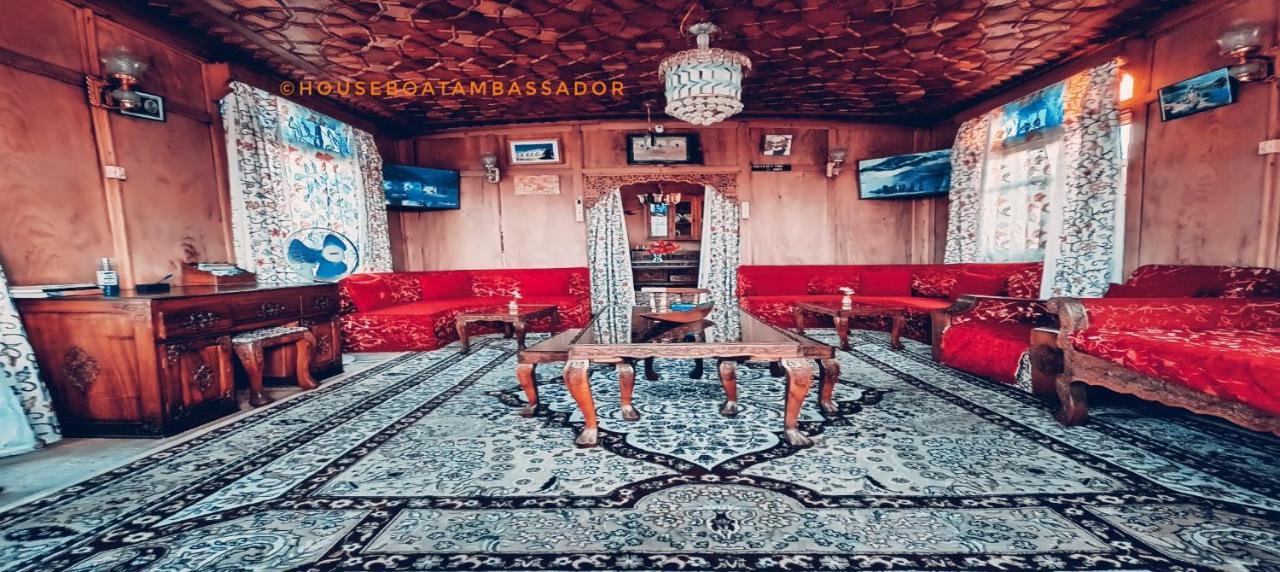 Hotel Houseboat Ambassador Srīnagar Exterior foto